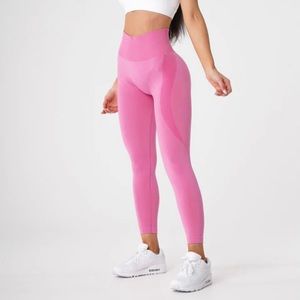 NVGTN Contour Leggings